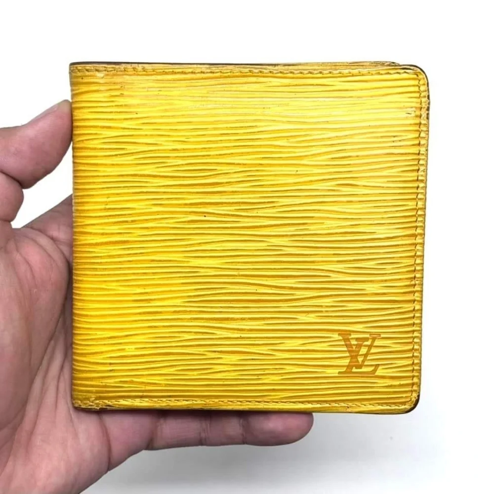 🟣🟡 L\/ EPI BIFOLD WALLET 🟡🟣